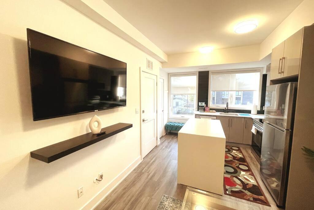 Exquisite, Bright & Modern Condo. Niagara Falls Exterior foto